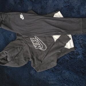 Nike Hoodie And Sweetpants Boys